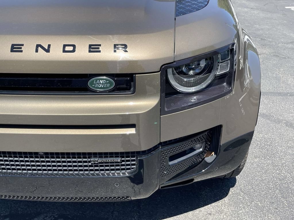 Certified 2023 Land Rover Defender 130 X-Dynamic SE AWD/4WD image 7