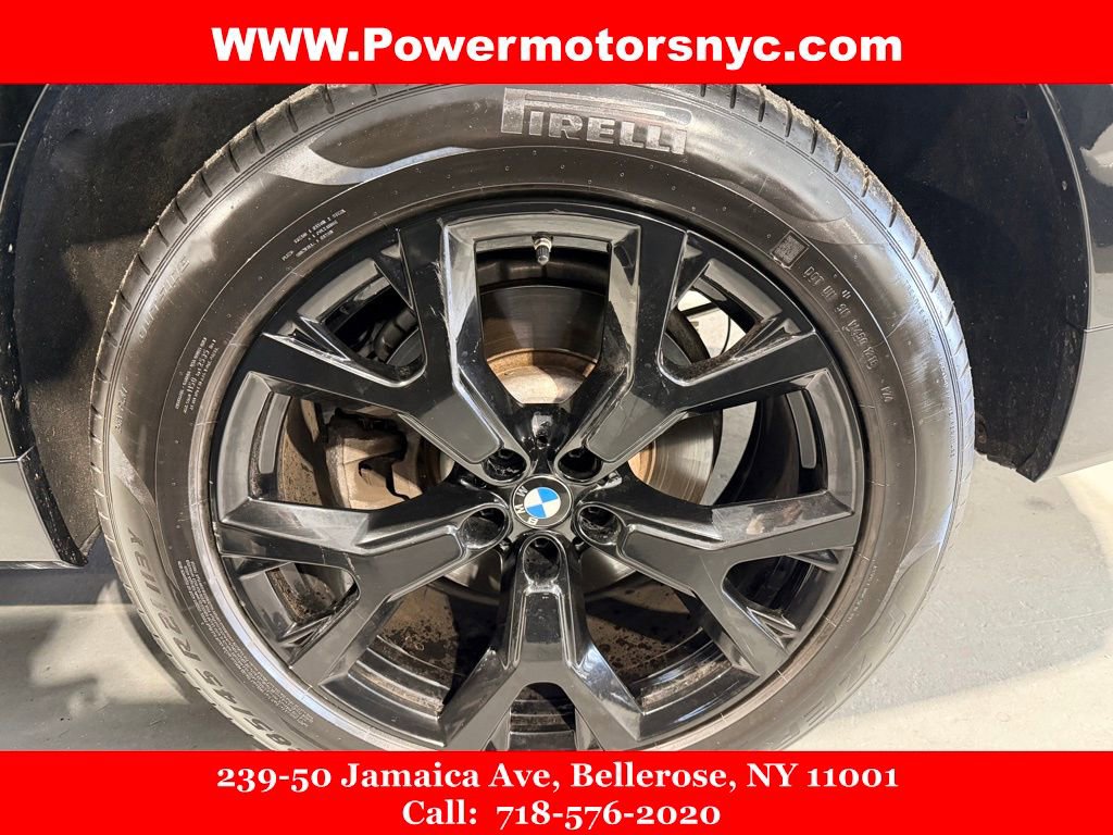 Used 2021 BMW X7 xDrive40i w/ Premium Package AWD/4WD image 16