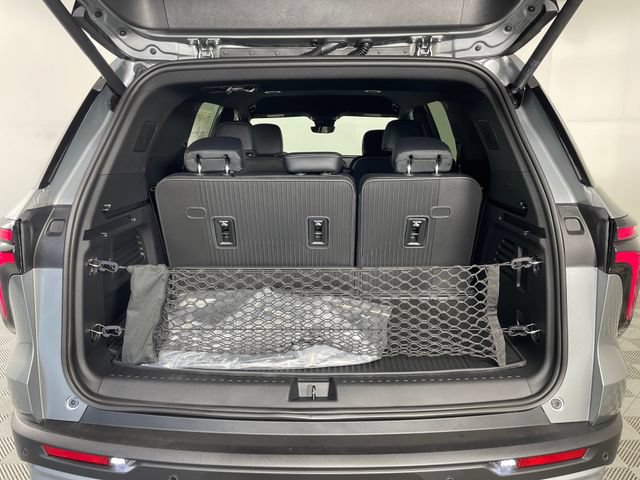 New 2027 Chevrolet Traverse LT w/ Driver Confidence Package AWD/4WD image 7