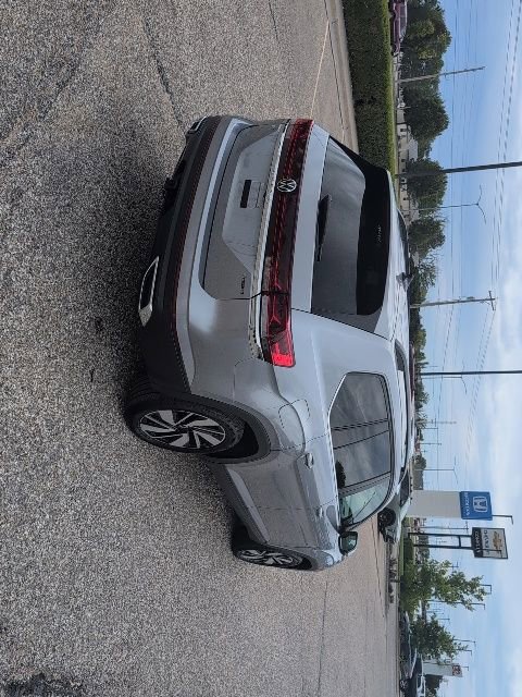 Used 2024 Volkswagen Atlas SE AWD/4WD image 16