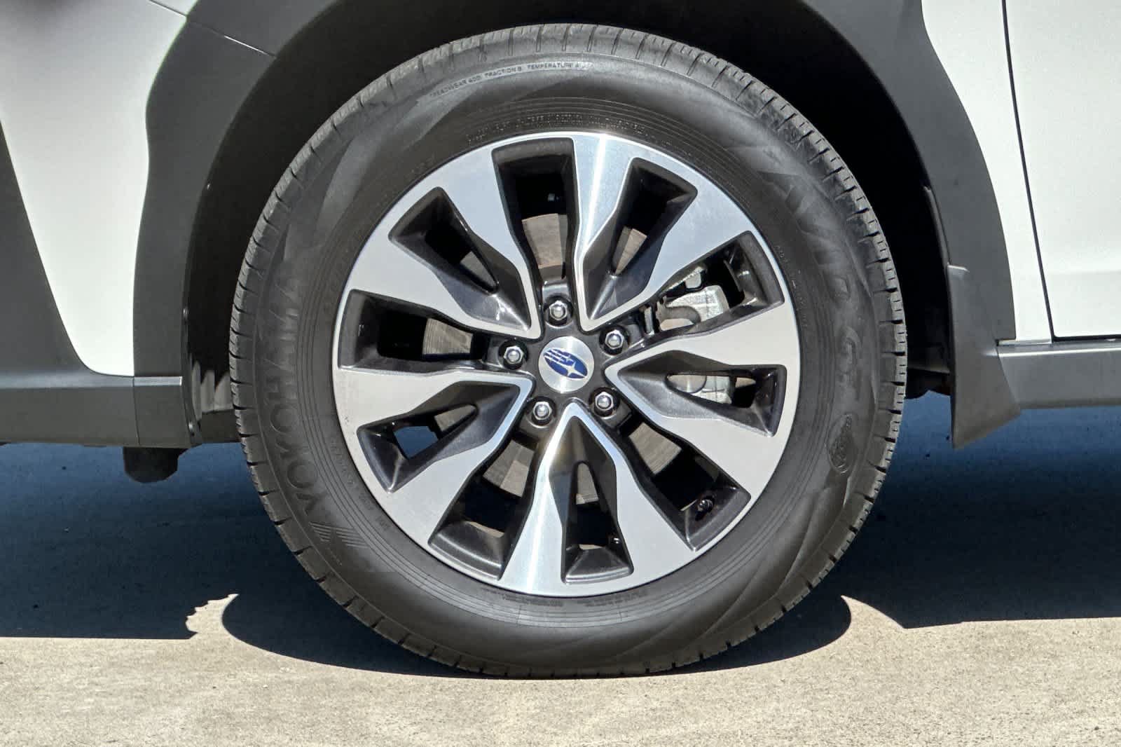 Certified 2025 Subaru Outback Limited XT w/ Popular Package #2 AWD/4WD image 26