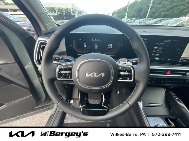 Certified 2025 Kia Sorento EX AWD/4WD image 6