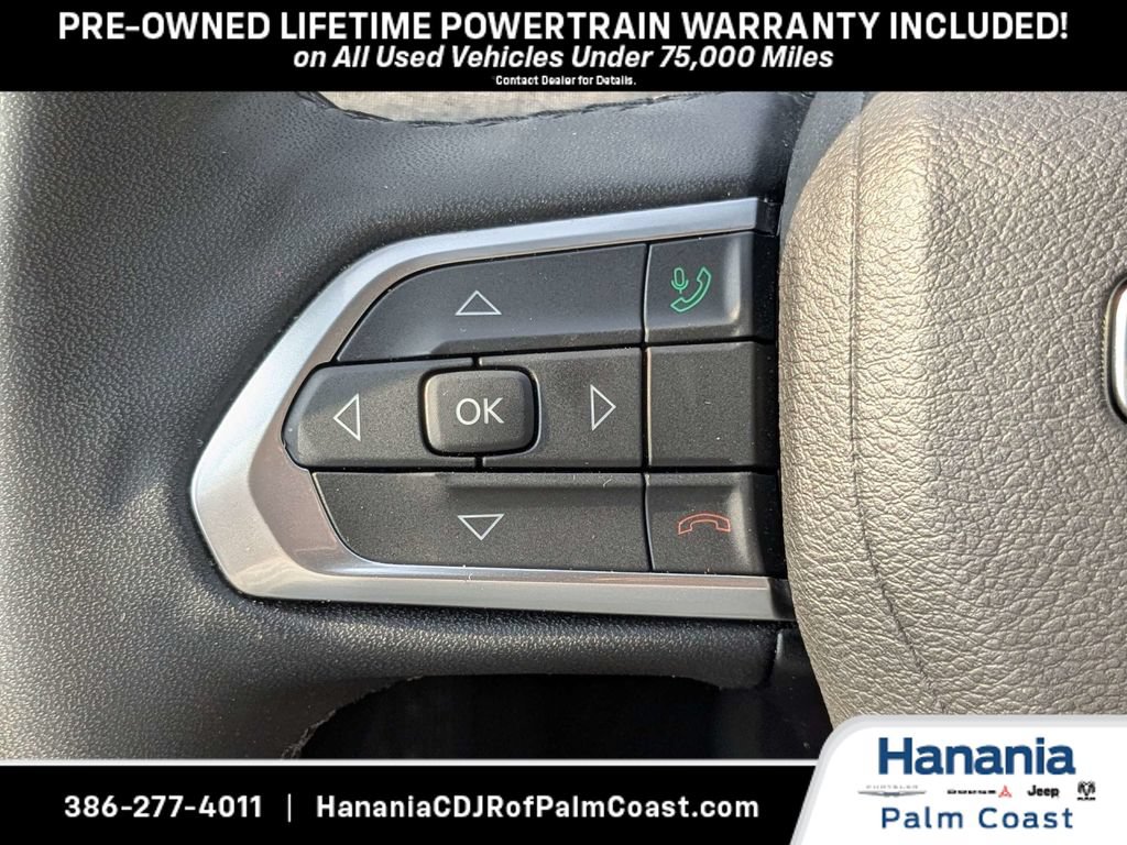 Used 2024 Jeep Compass Latitude w/ Sun and Sound Group AWD/4WD image 27