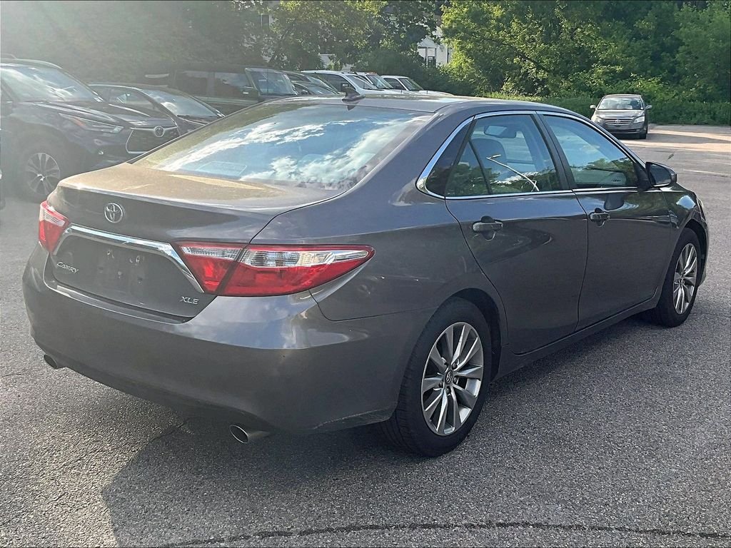 Used 2017 Toyota Camry XLE w/ Advanced Technology Package FWD image 6