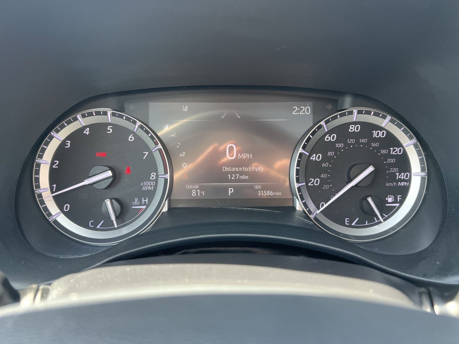 Used 2022 Toyota Highlander XLE AWD/4WD image 25