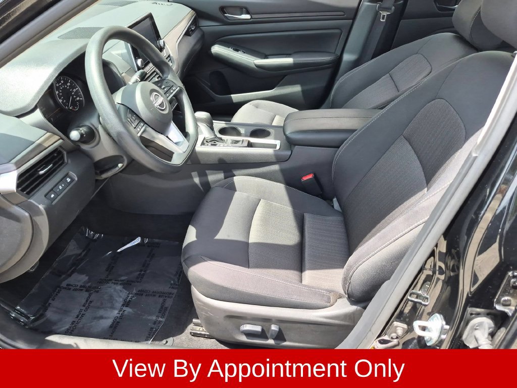 Used 2025 Nissan Altima 2.5 SV FWD image 19