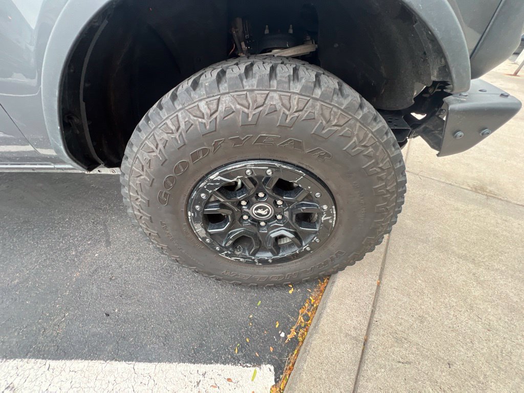 Used 2023 Ford Bronco Wildtrak AWD/4WD image 11
