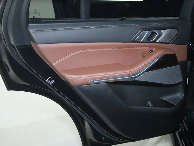 Used 2025 BMW X5 M60i AWD/4WD image 14