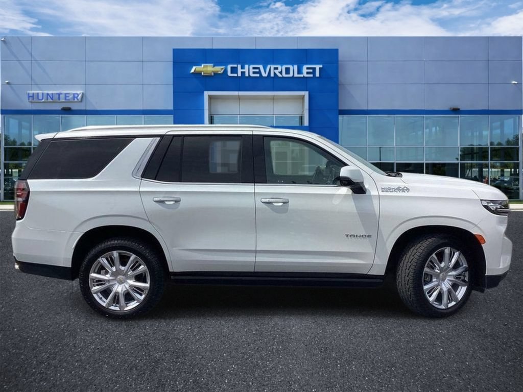 Used 2022 Chevrolet Tahoe High Country AWD/4WD image 5