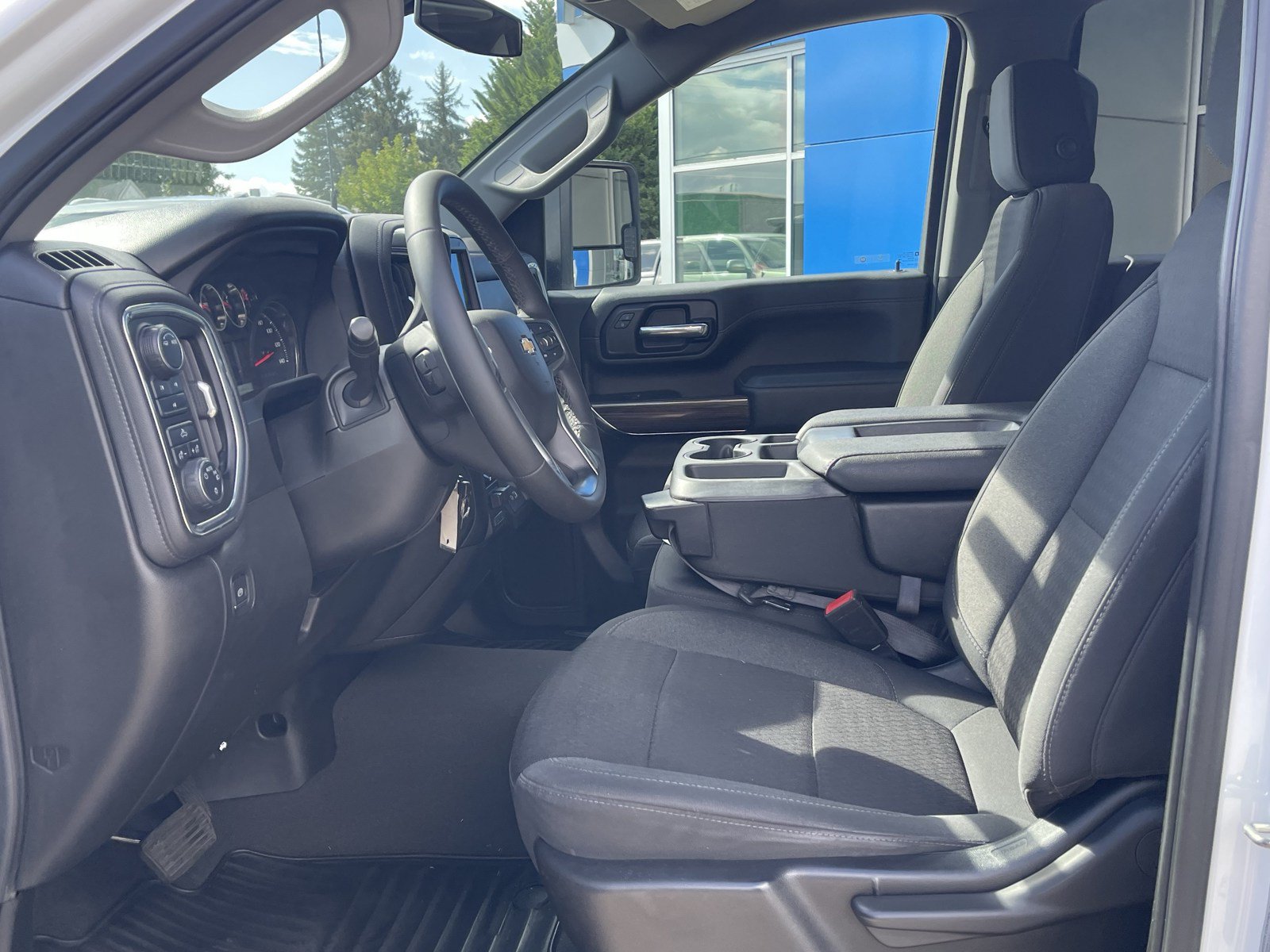 Used 2023 Chevrolet Silverado 2500 LT AWD/4WD image 11