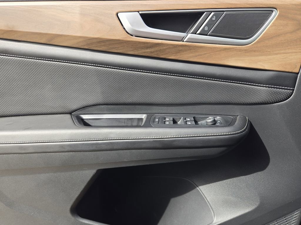 Used 2024 Volkswagen Atlas SE image 24