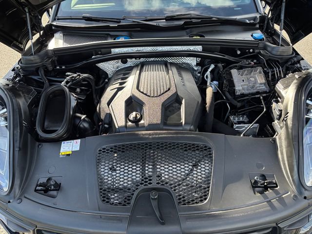 Used 2022 Porsche Macan image 42