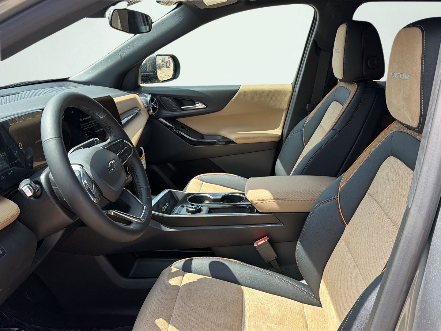 New 2026 Chevrolet Equinox ACTIV AWD/4WD image 9