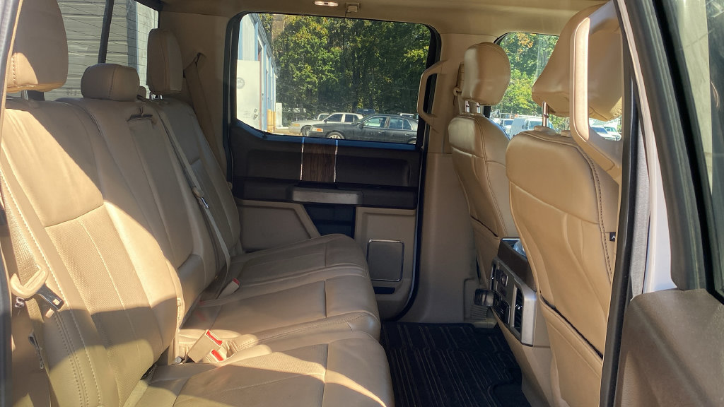 Used 2019 Ford F150 Lariat w/ Equipment Group 502A Luxury AWD/4WD image 13