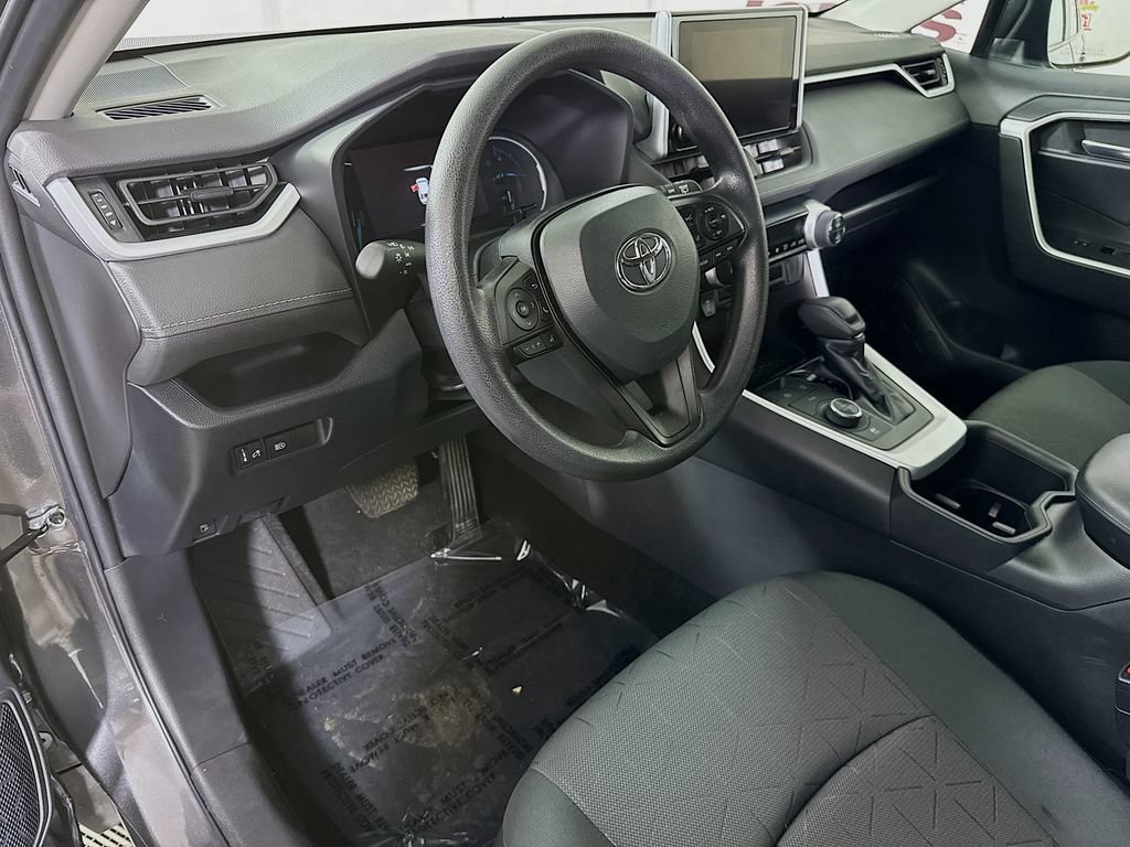 Certified 2023 Toyota RAV4 XLE AWD/4WD image 18