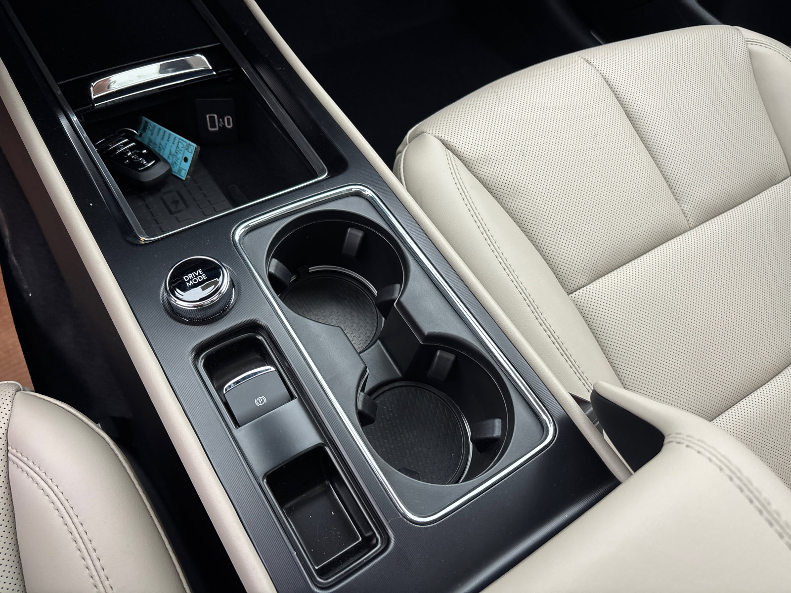 New 2026 Lincoln Corsair Premiere image 24