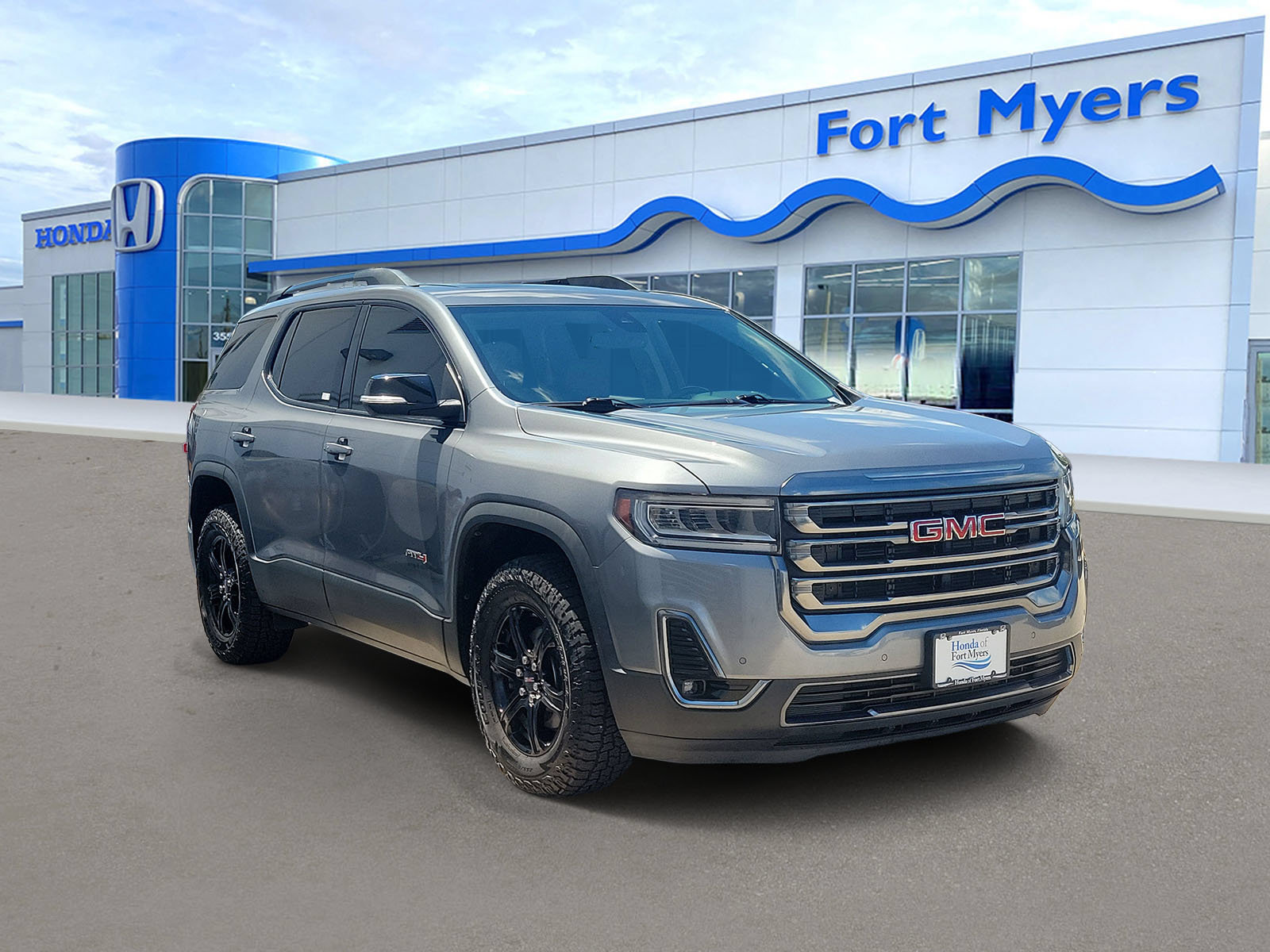 Used 2022 GMC Acadia AT4 w/ Preferred Package AWD/4WD image 1