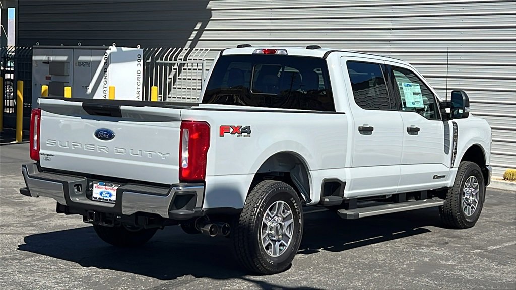New 2025 Ford F250 XLT w/ FX4 Off-Road Package image 4