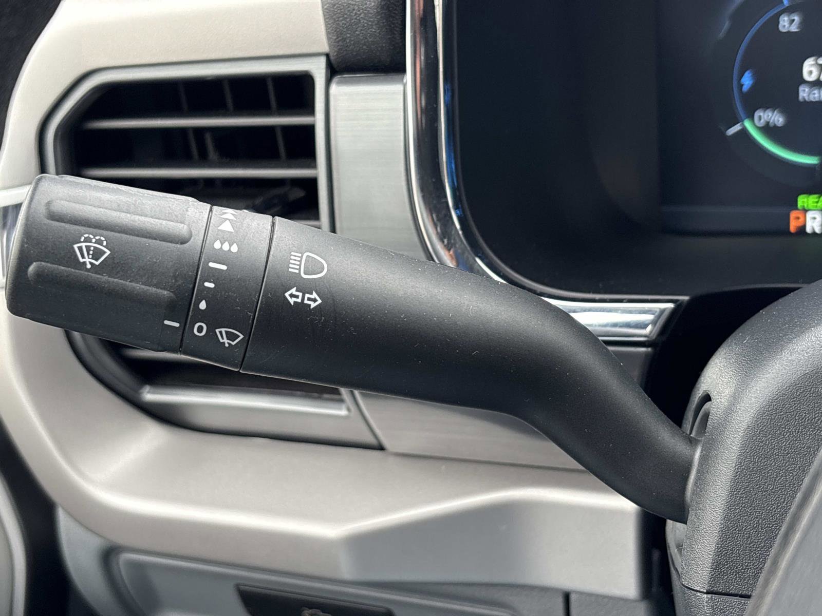 Used 2022 Ford F150 Lightning Pro image 19