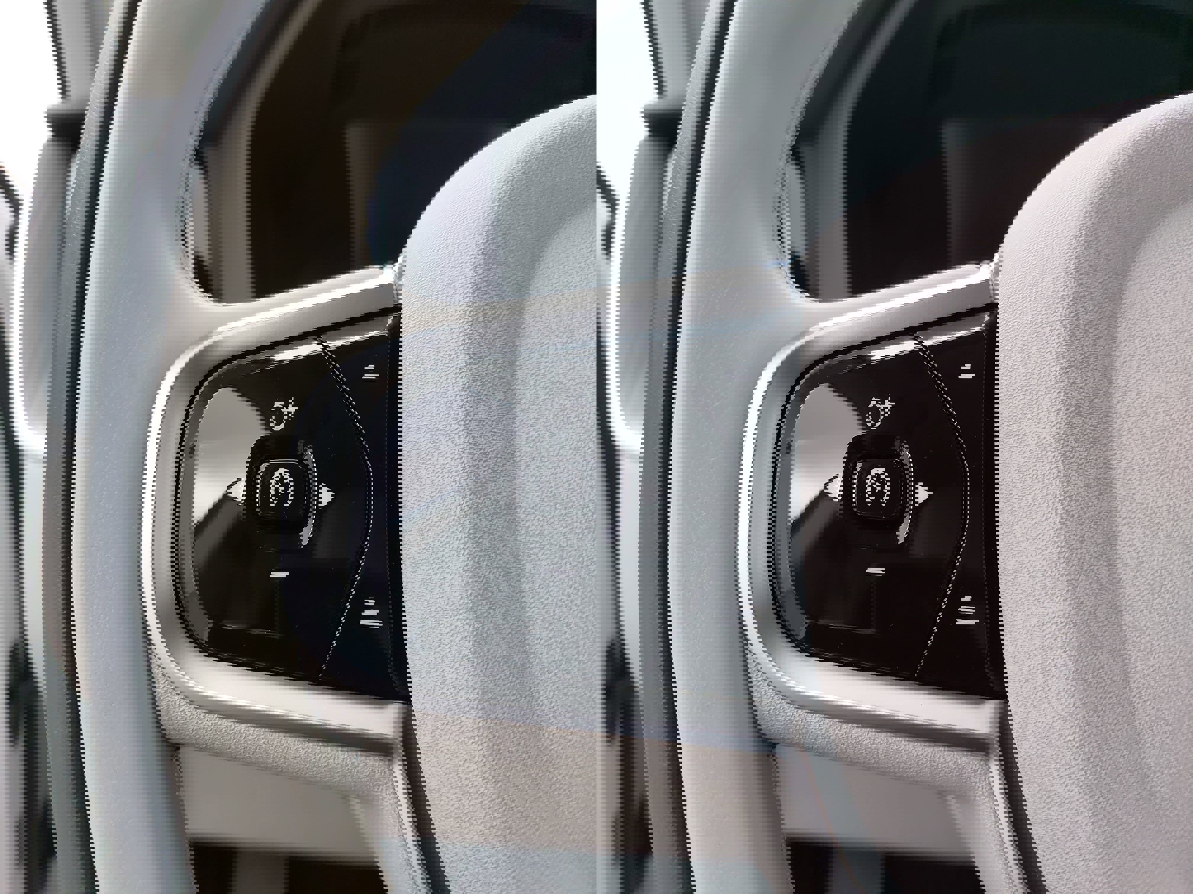 Used 2025 Volvo XC60 T8 Ultra w/ Protection Package Premier image 19