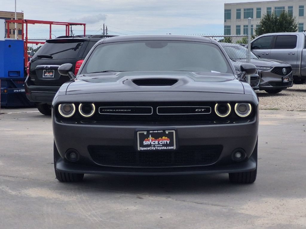 Used 2022 Dodge Challenger GT RWD image 9