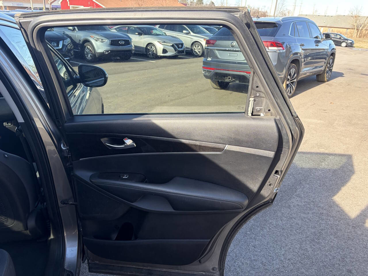 Used 2018 Kia Sorento FWD image 24