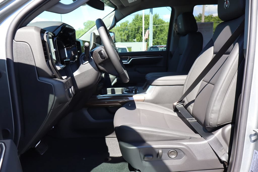 New 2026 Chevrolet Silverado 2500 LT w/ Trail Boss Package AWD/4WD image 9