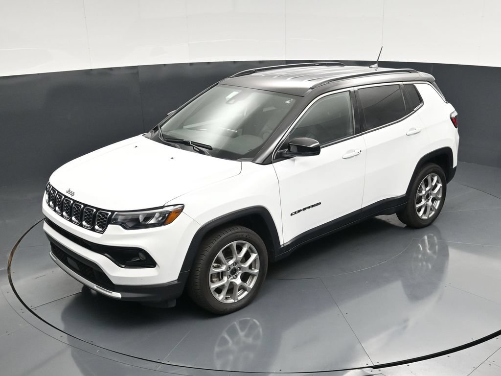 Used 2025 Jeep Compass Limited AWD/4WD image 49