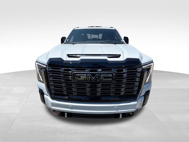 New 2026 GMC Sierra 3500 Denali Ultimate AWD/4WD image 3