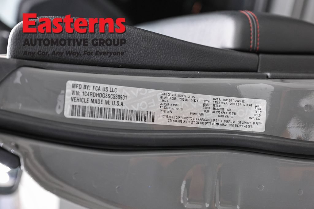 Used 2025 Dodge Durango GT RWD image 36