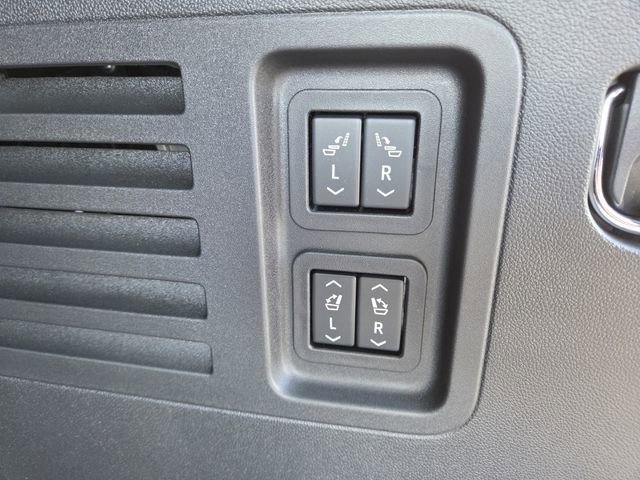 New 2026 Buick Enclave Preferred w/ Power Package image 18