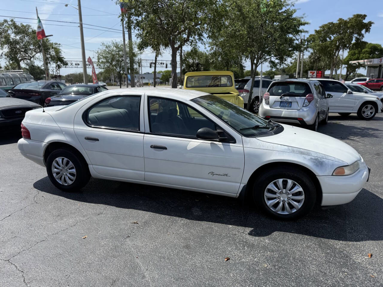 Used 1999 Plymouth Breeze FWD image 7