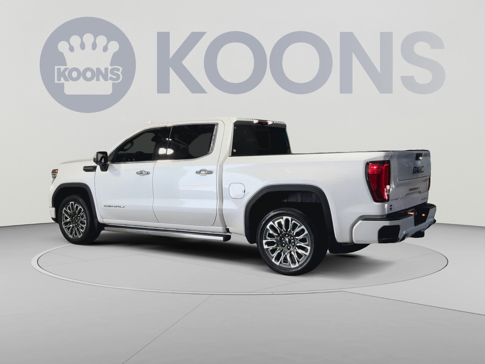 Used 2024 GMC Sierra 1500 Denali Ultimate AWD/4WD image 8