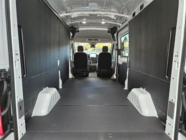 New 2024 Ford Transit 250 148 Medium Roof w/ Load Area Protection Package RWD image 27
