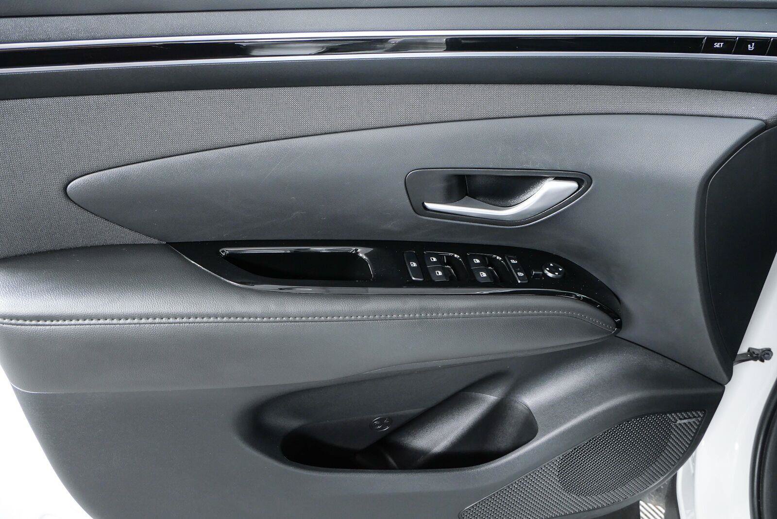 Used 2024 Hyundai Tucson Limited AWD/4WD image 6
