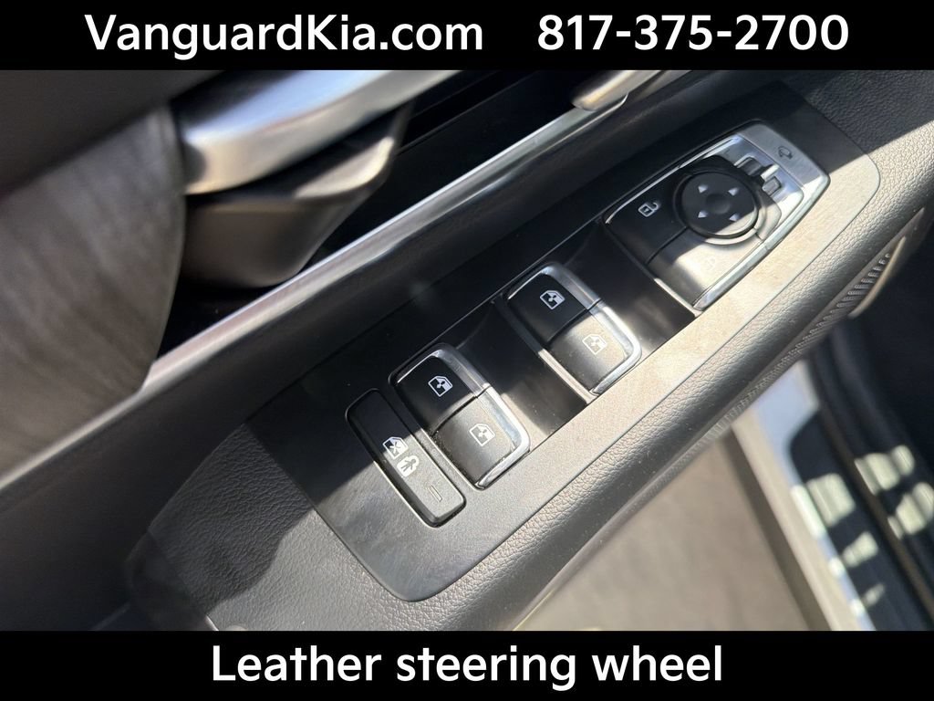 Certified 2025 Kia Telluride EX FWD image 17