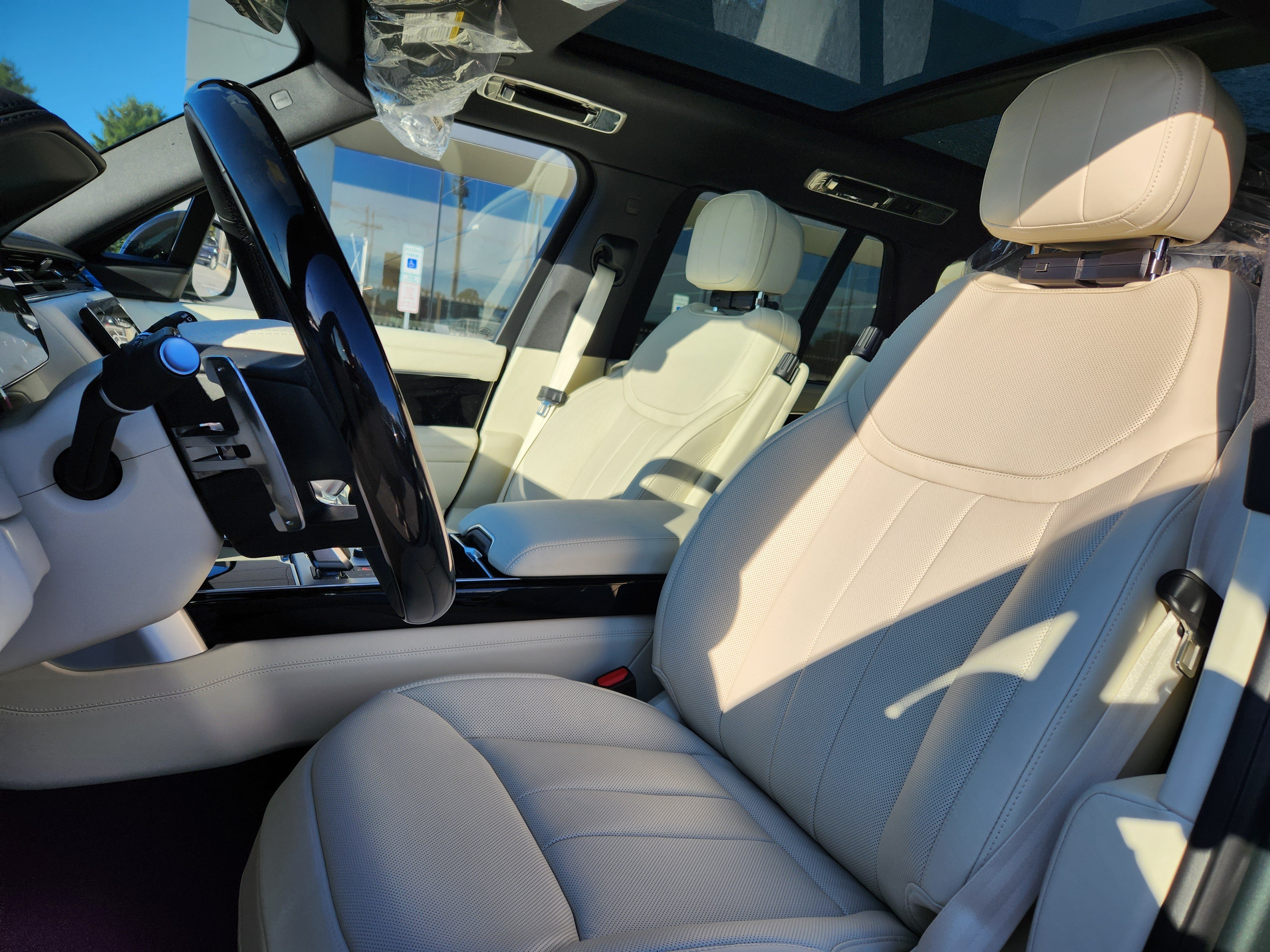 New 2027 Land Rover Range Rover SE AWD/4WD image 8