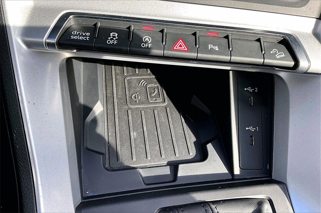 Used 2025 Audi Q3 2.0T Premium Plus w/ Premium Plus Package image 15