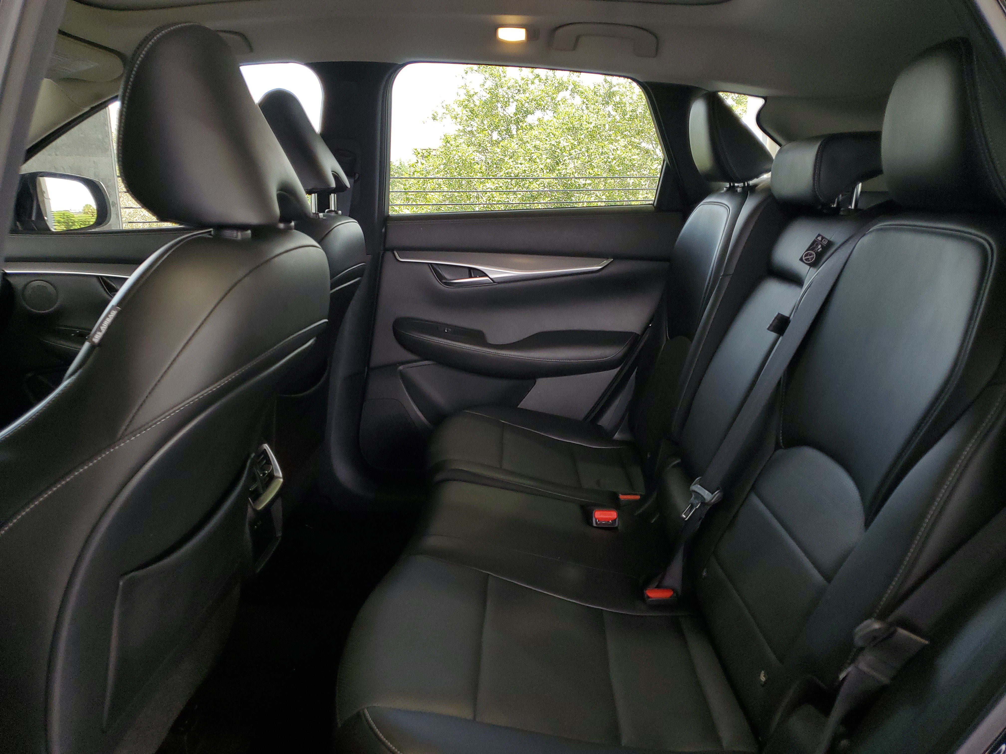 Used 2023 INFINITI QX50 Luxe FWD image 9