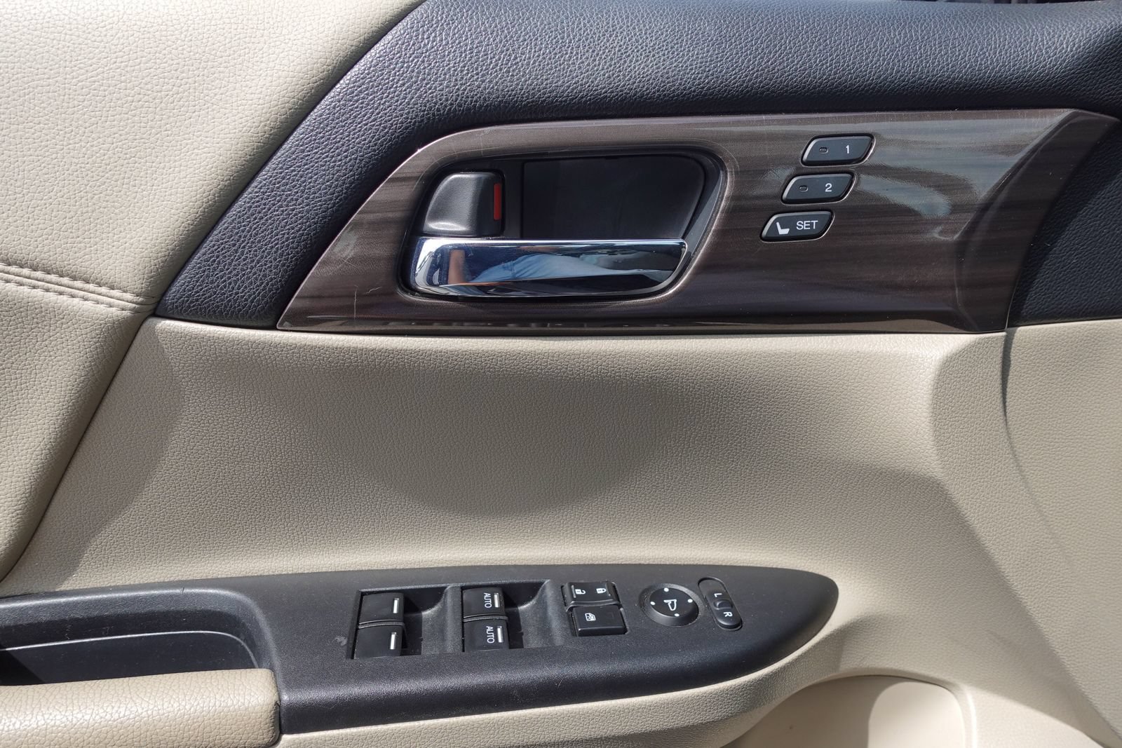 Used 2016 Honda Accord EX-L image 15