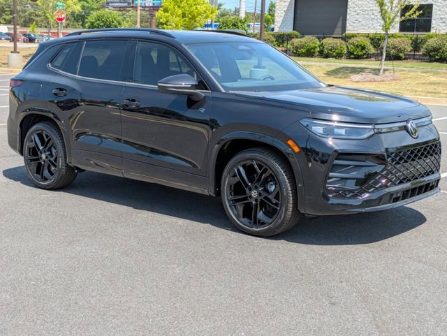 New 2026 Volkswagen Tiguan SE R-Line FWD image 2