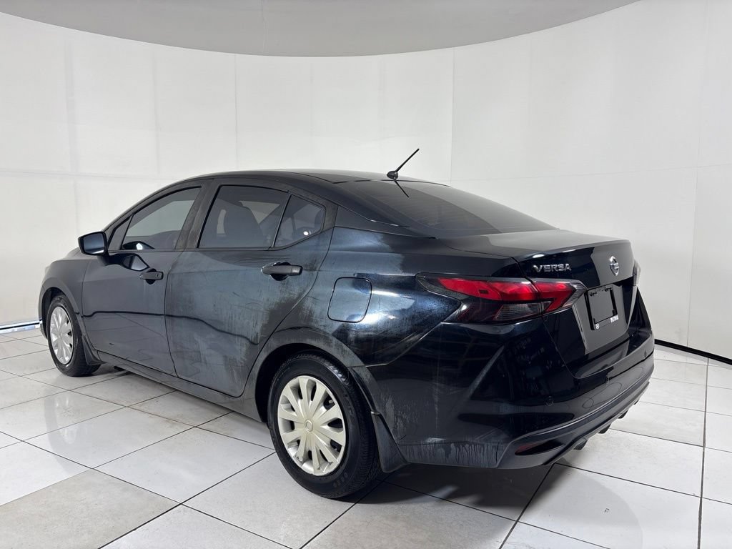 Used 2021 Nissan Versa S FWD image 3