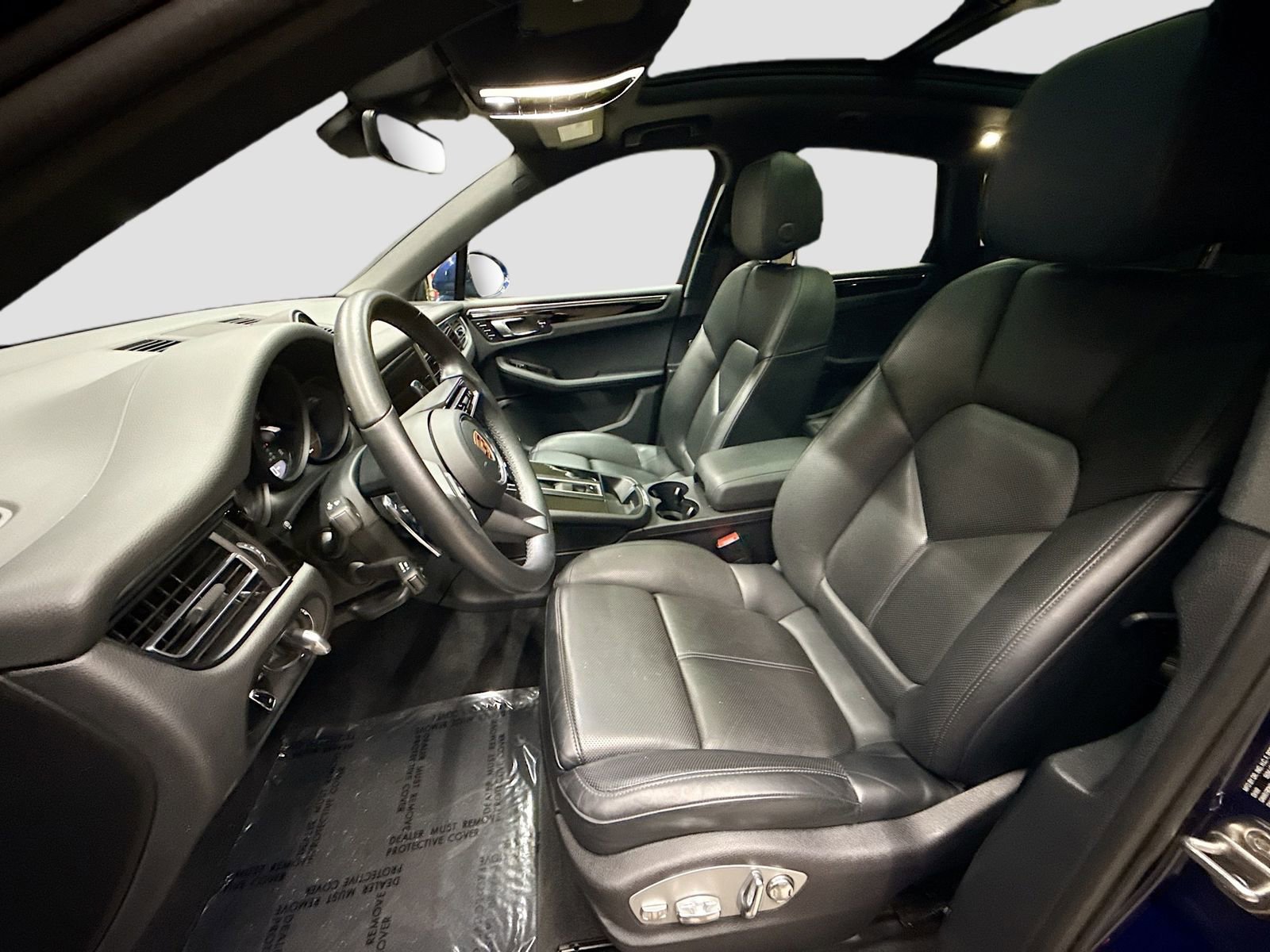 Used 2024 Porsche Macan image 22