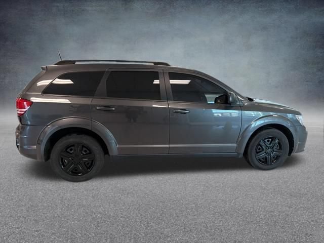 Used 2019 Dodge Journey SE FWD image 5