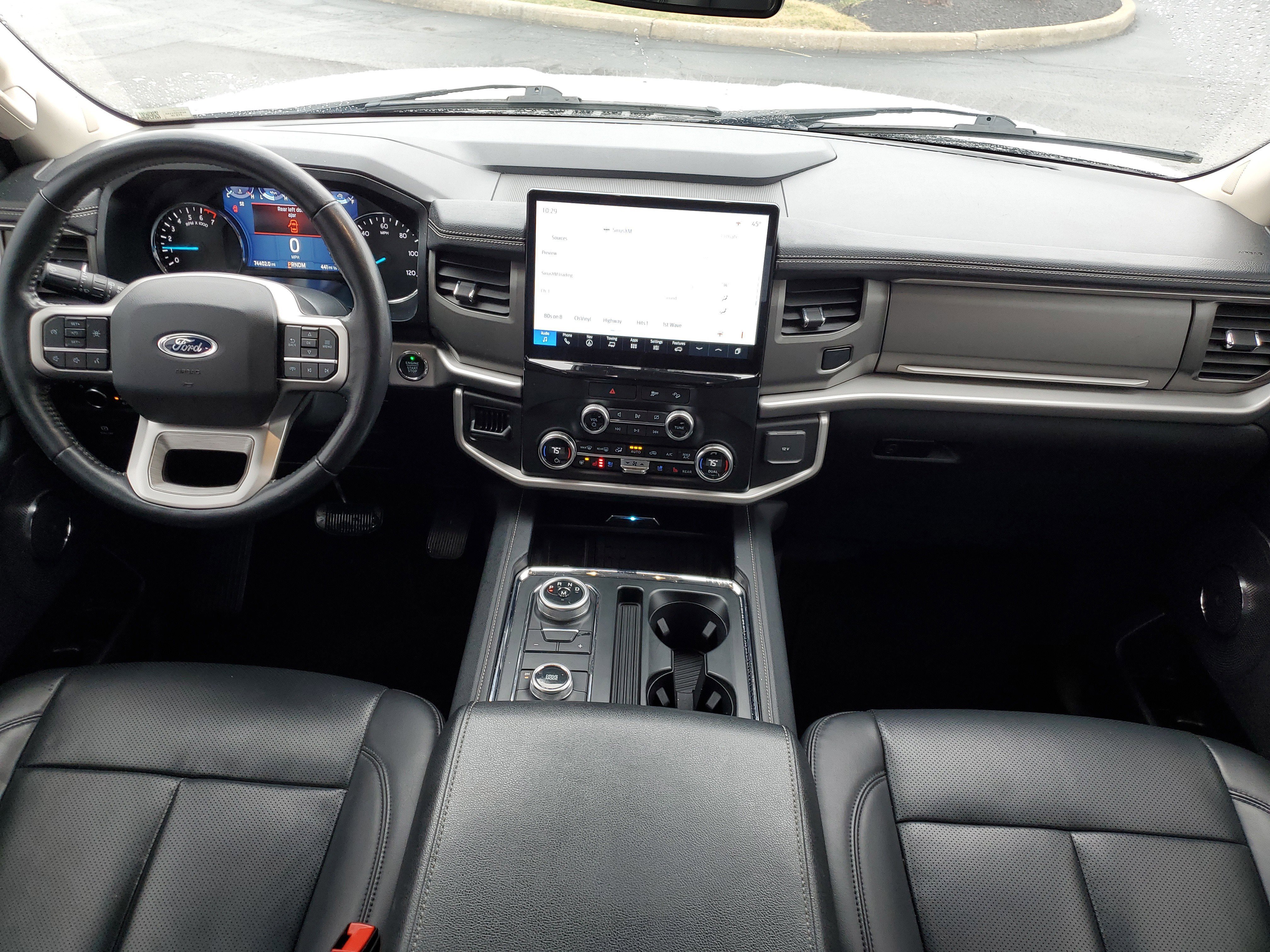 Used 2023 Ford Expedition Max XLT image 10