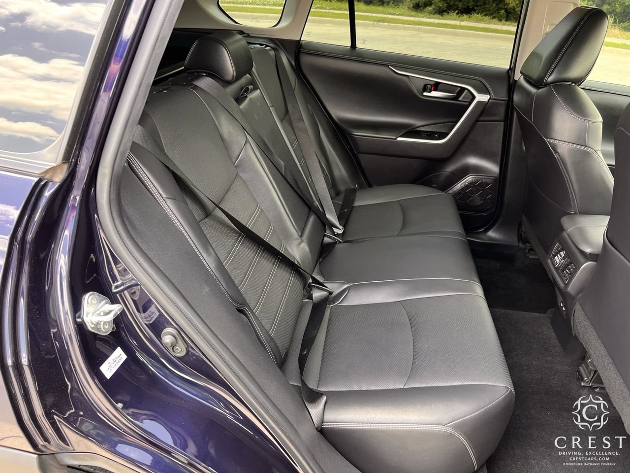 Used 2022 Toyota RAV4 Limited FWD image 29