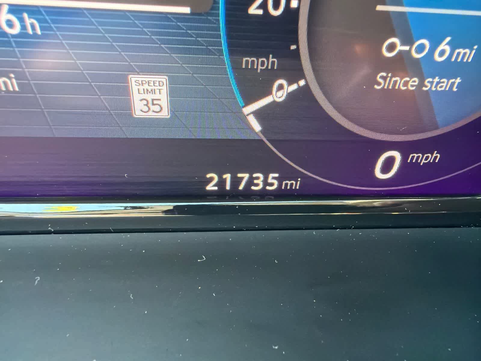 Used 2025 Volkswagen Atlas SEL AWD/4WD image 19