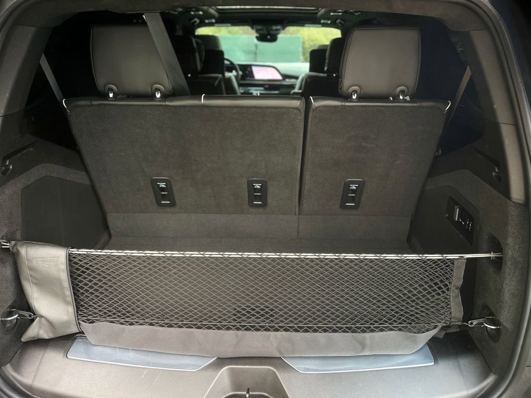 Used 2021 Cadillac Escalade Sport Platinum AWD/4WD image 29