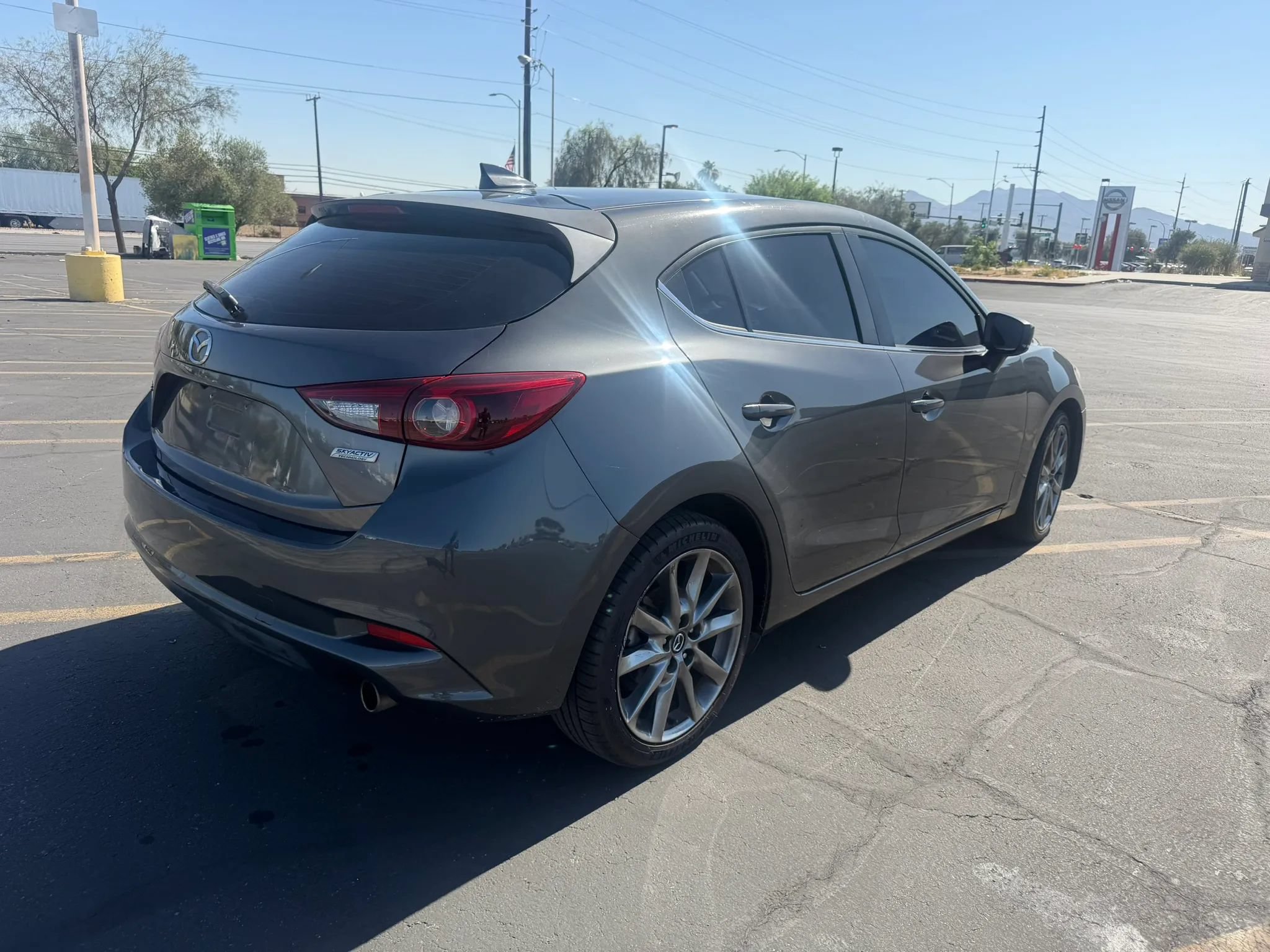 Used 2018 MAZDA MAZDA3 Grand Touring FWD image 5