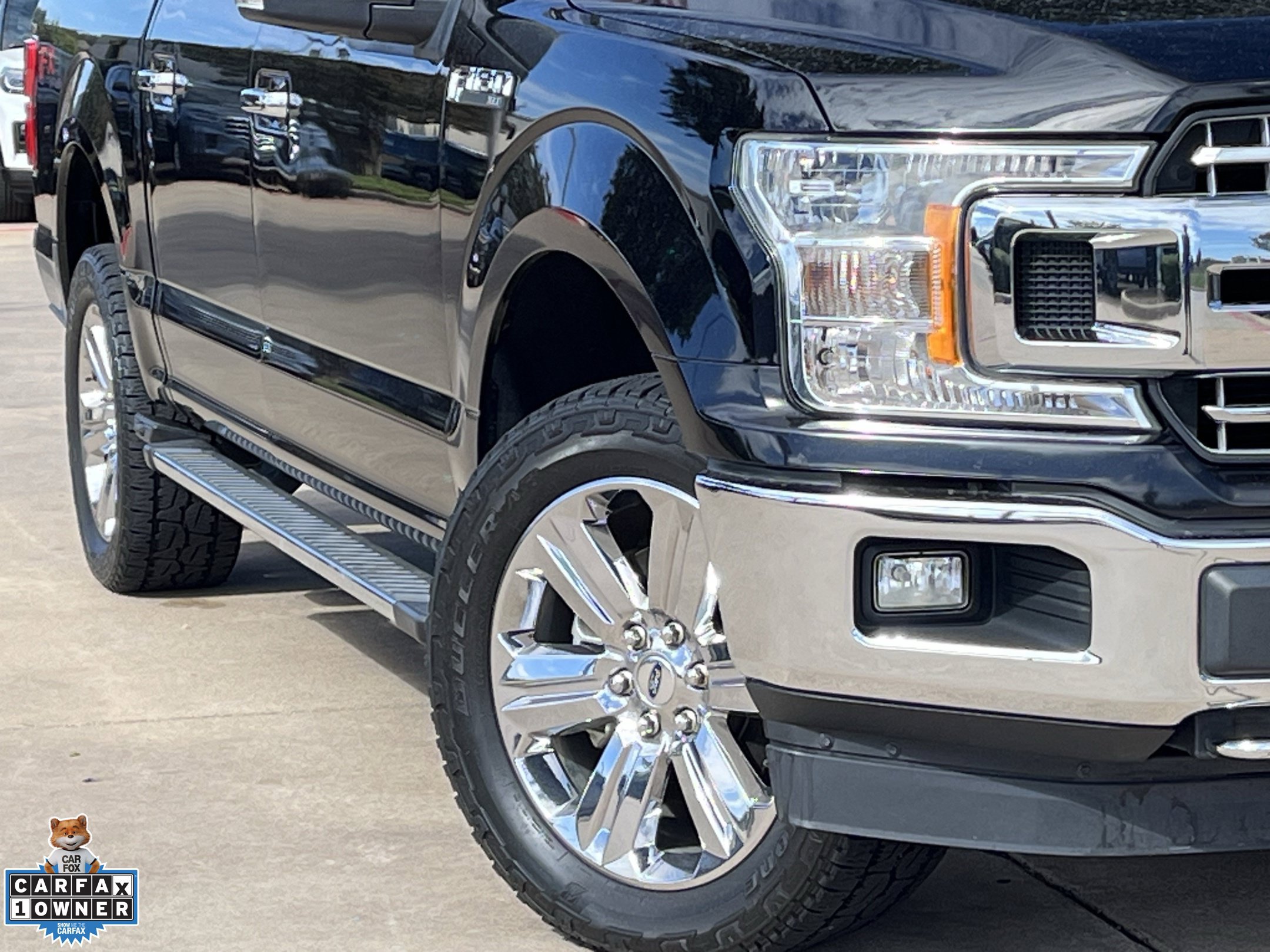 Certified 2019 Ford F150 XLT w/ Equipment Group 302A Luxury AWD/4WD image 28